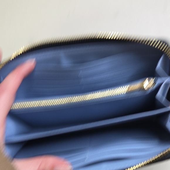 Coach Accordian  Zip Wallet - Picture 6 of 11